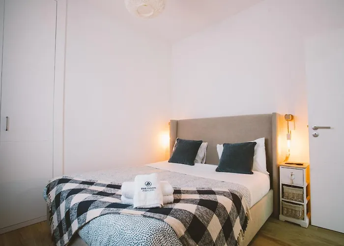 30 - Terrace *