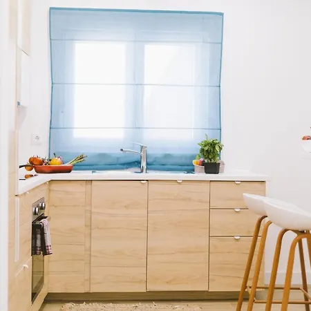 30 - Terrace Apartment *